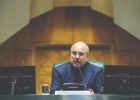 مجلس در جریان مذاکرات عمان قرار دارد