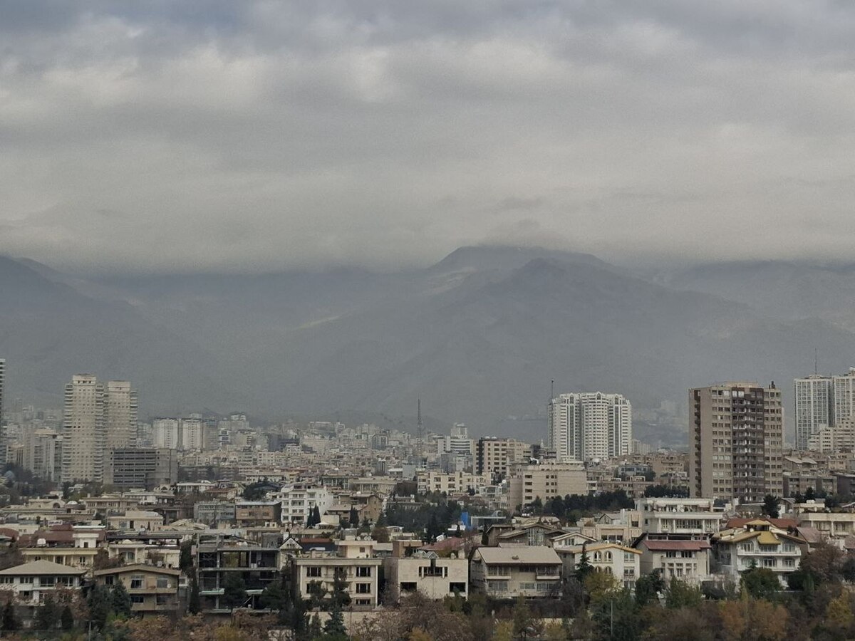هوای تهران در مرز آلودگی قرار گرفت هوای تهران در مرز آلودگی قرار گرفت