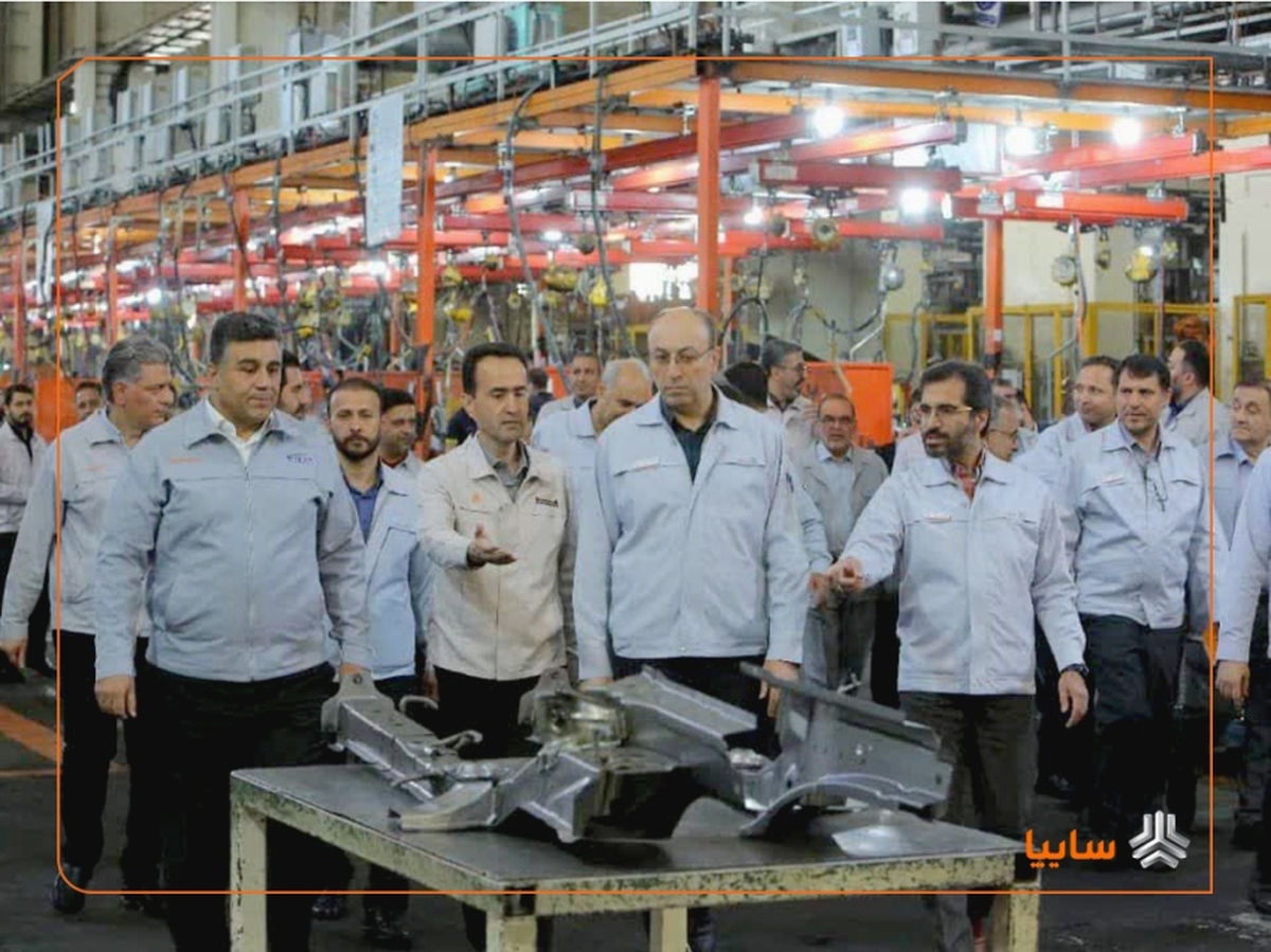 بازدید مدیرعامل گروه خودروسازی سایپا از روند تولید ایدکوپرس و ایران‌کاوه