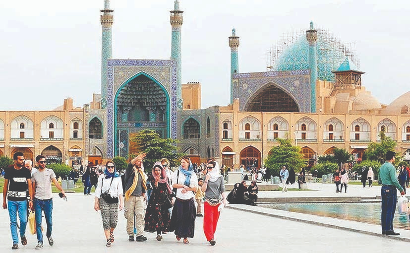 دعوت از اینفلوئنسرها برای سفر به اصفهان نیازمند برنامه‌ریزی