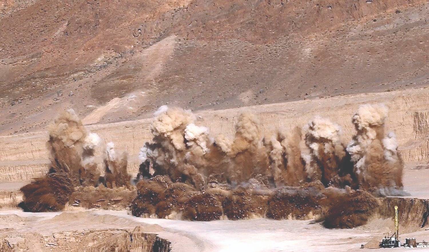 آغاز مطالعات اولیه اکتشاف عمیق در ۲ معدن سنگ‌آهن