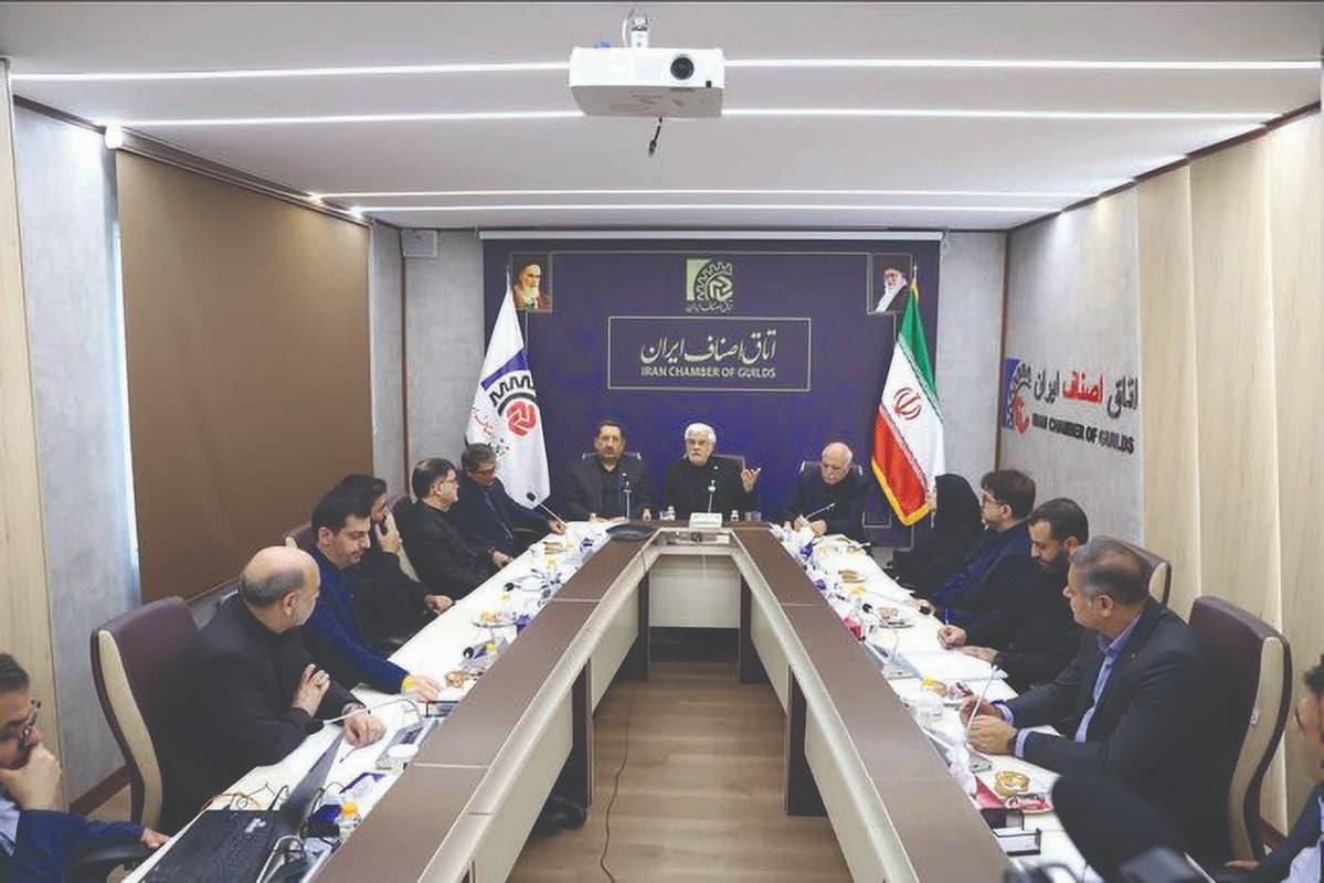 آمریکا به دنبال جدایی مردم ایران از حکومت است آمریکا به دنبال جدایی مردم ایران از حکومت است