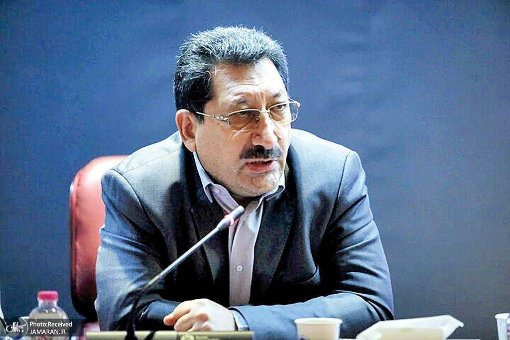 بازاریان در جنگ تحمیلی با دشمن، رزمندگان جبهه اقتصادی هستند