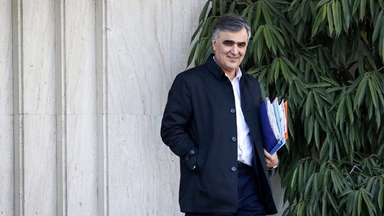 بازدید سرزده فرزین از برخی شعبات بانکی