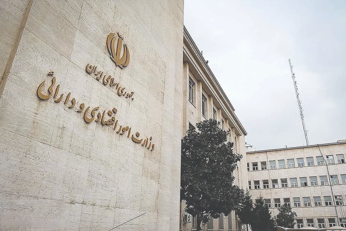 بحران اقتصاد ایران؛ از نفوذ ذی‌نفعان تا عدم هماهنگی نهادها