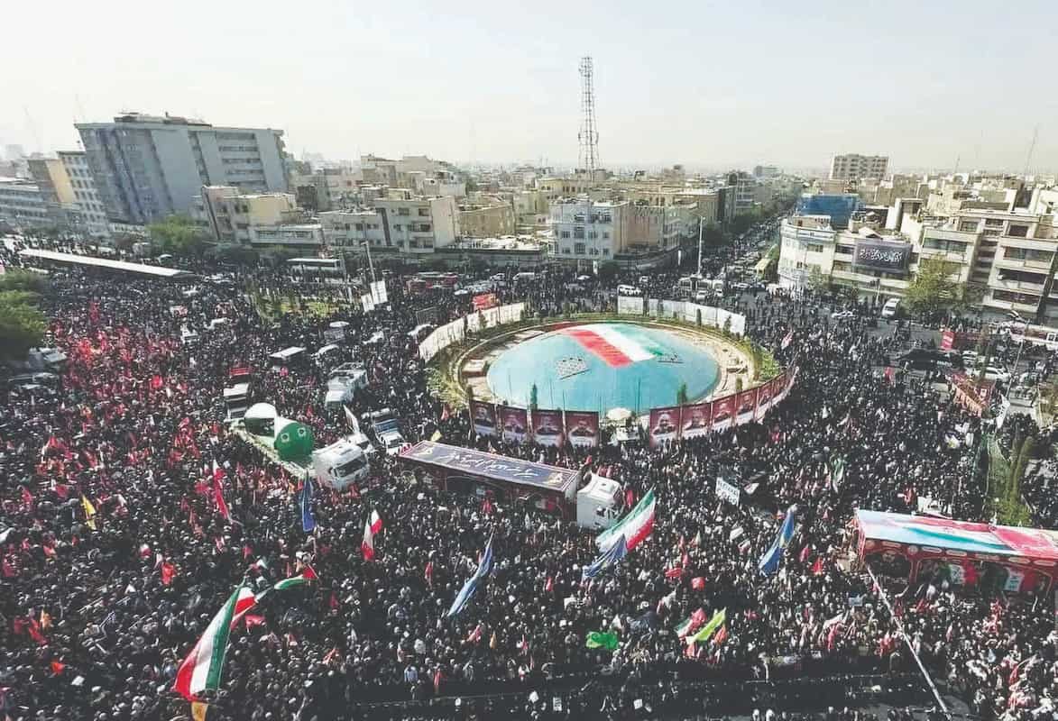 بدرقه سرداران و دانشمندان شهید