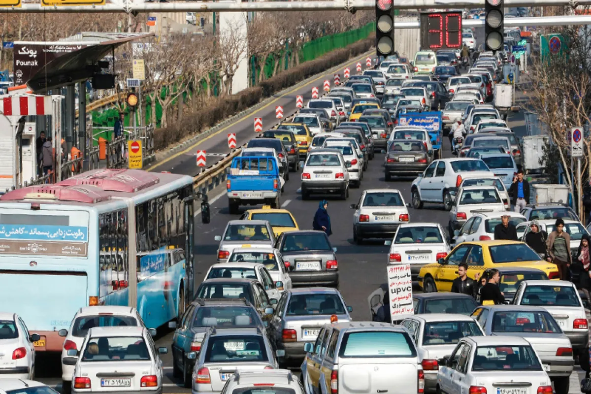 بار ترافیکی بالا در محورهای پرتردد پایتخت بار ترافیکی بالا در محورهای پرتردد پایتخت