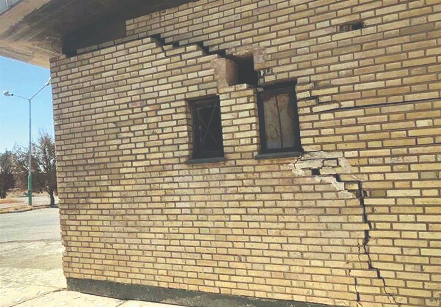خروج ۴۰۰مدرسه از چرخه آموزشی به‌دلیل فرونشست زمین در اصفهان