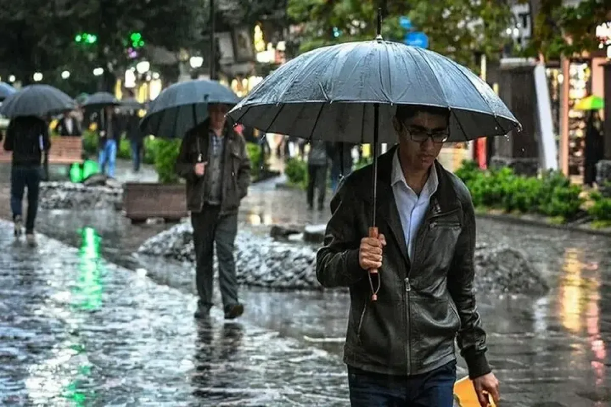 چند استان درگیر باران و توفان میشوند چند استان درگیر باران و توفان میشوند