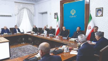 صنعتگران چرخ اقتصاد را می‌گردانند