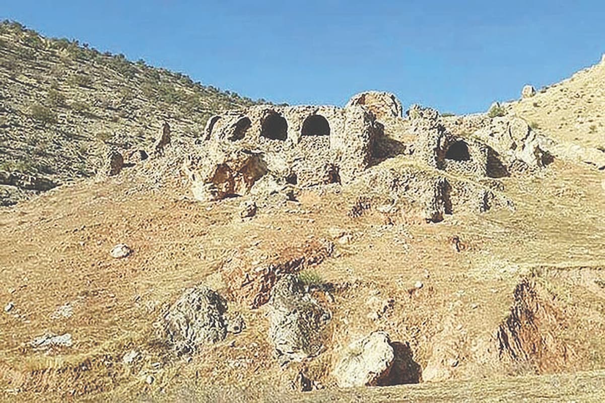 قلعه تاریخی «سام» مرمت می‌شود