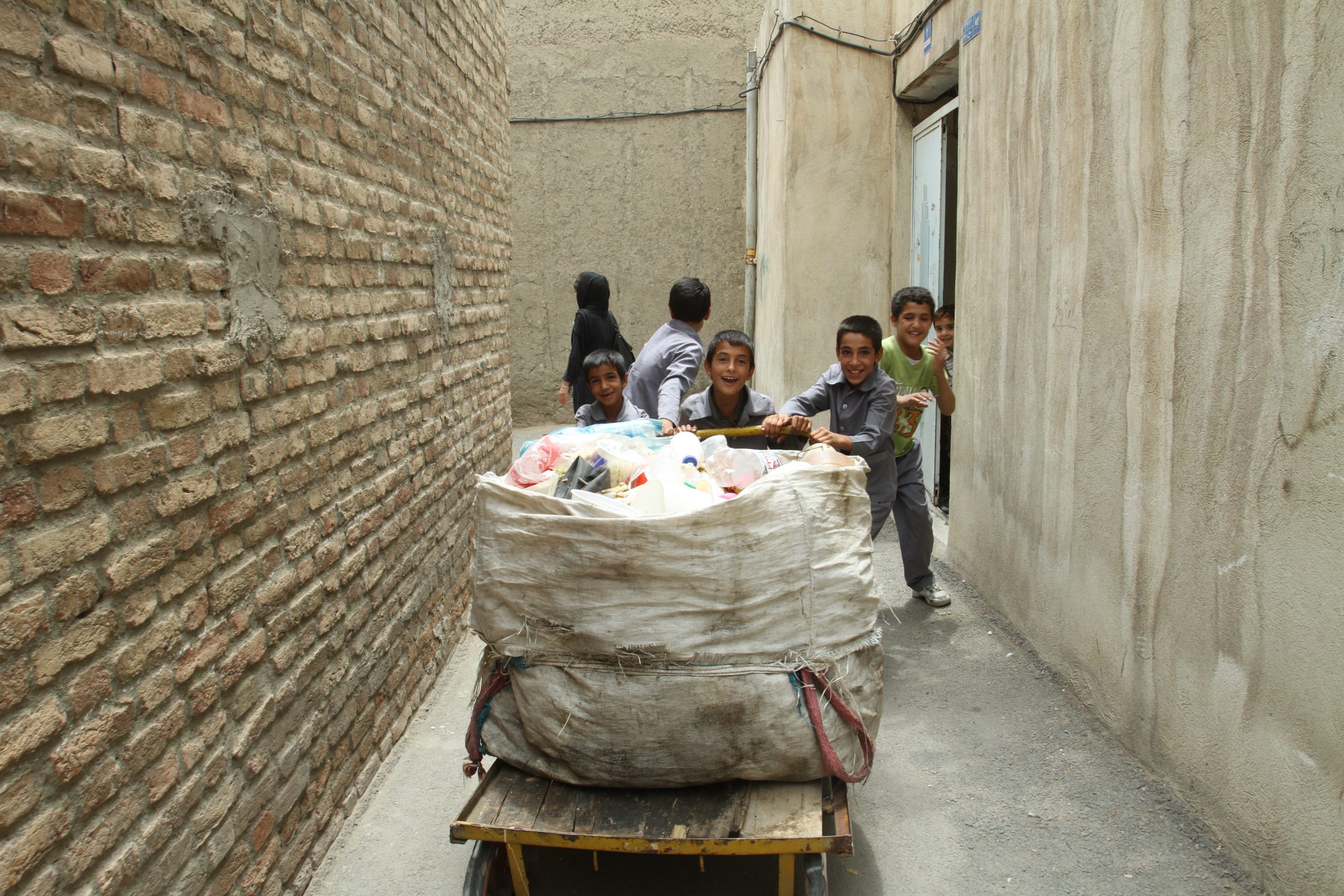 کودکان کار ایرانی بیش از اتباع در چرخه کار حضور دارند
