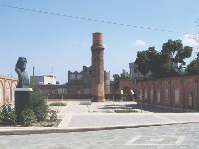 ایجاد بنای جدید در مقبره شمس