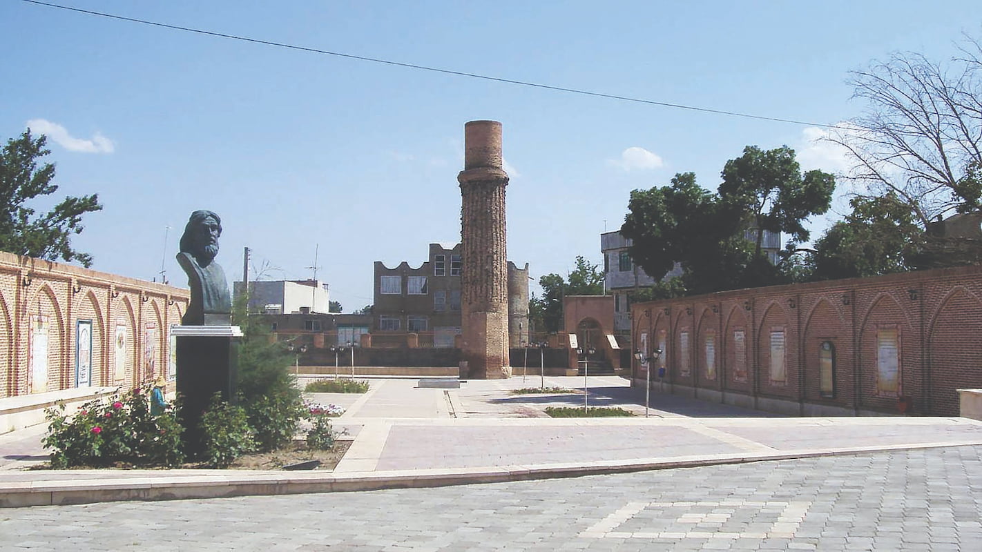 ایجاد بنای جدید در مقبره شمس