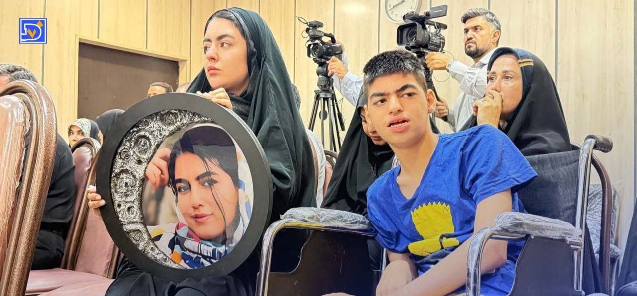 مادر الهه حسین‌نژاد: پسرم هنوز خواهرش را صدا می‌زند | درخواست ما اجرای قصاص است