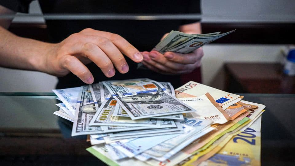 دلایل نوسانات بازار ارز در جنگ دلایل نوسانات بازار ارز در جنگ