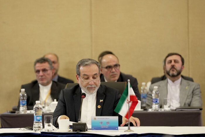 درخواست عراقچی برای تشکیل مجمع امنیت منطقهای در شانگهای درخواست عراقچی برای تشکیل مجمع امنیت منطقهای در شانگهای