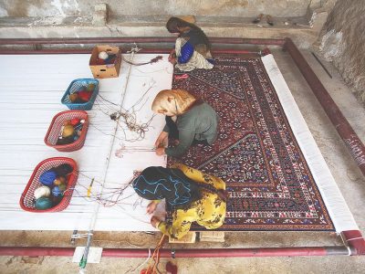 فرش دستباف در بحران