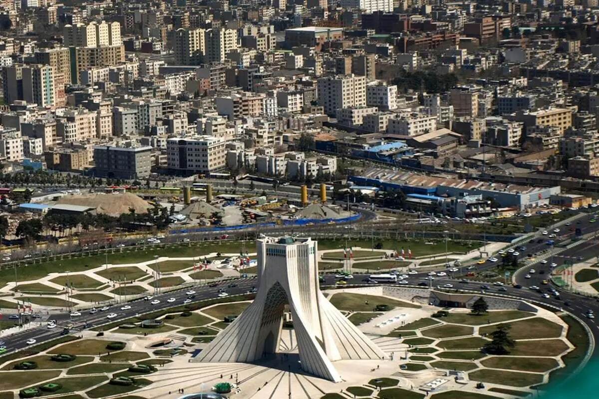 کاهش کمینه دمای تهران به ۲۰ درجه کاهش کمینه دمای تهران به ۲۰ درجه