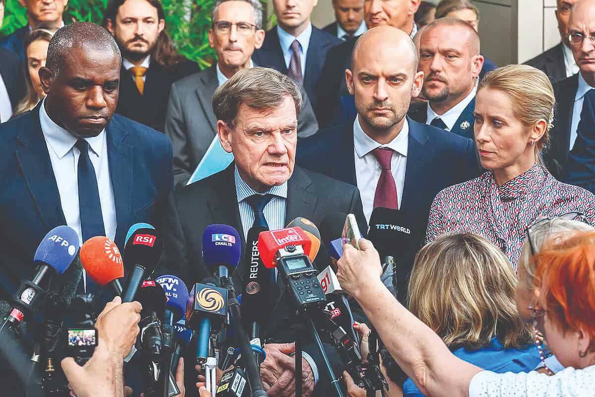 ۳۰ روز پرالتهاب برای دیپلماسی