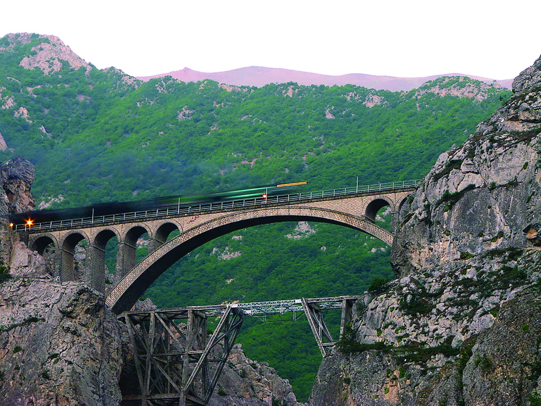 ۸۷ سال پس از یک رویای ملی