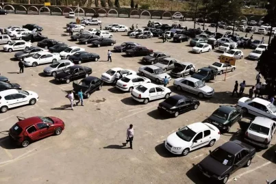 نرخ روز خودرو؛ افزایش و کاهش قیمتها در معاملات بازار آزاد نرخ روز خودرو؛ افزایش و کاهش قیمتها در معاملات بازار آزاد