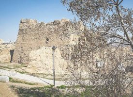 دژ باستانی رشکان نیازمند رسیدگی