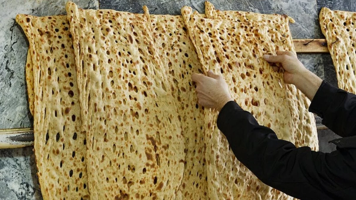 نرخ جدید نان در تهران اعلام شد؛ سنگک ۷۶۰۰ تومان، بربری ۵۳۵۰ تومان نرخ جدید نان در تهران اعلام شد؛ سنگک ۷۶۰۰ تومان، بربری ۵۳۵۰ تومان