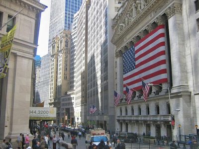 وال‌استریت در مسیر فروش