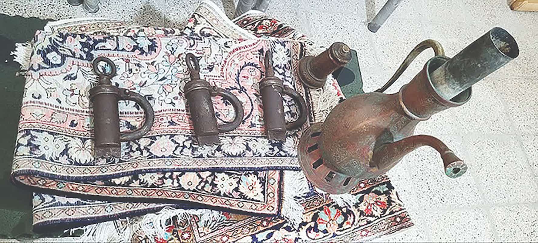 کشف و ضبط اشیای تاریخی از قاچاقچیان در مرز مهران