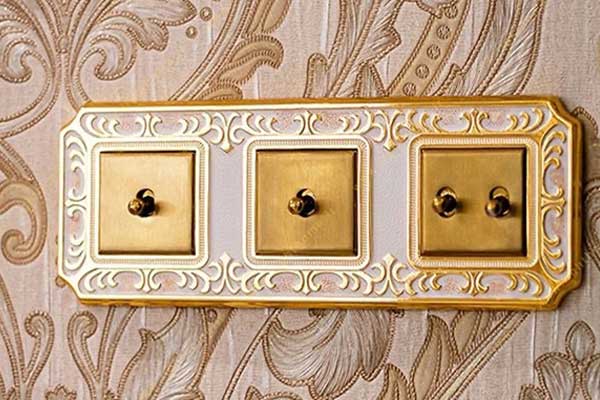 چطور با قاب هالوژن و کلید و پریز جدید و شیک، فضای خانه را به بهترین شکل تغییر دهیم؟