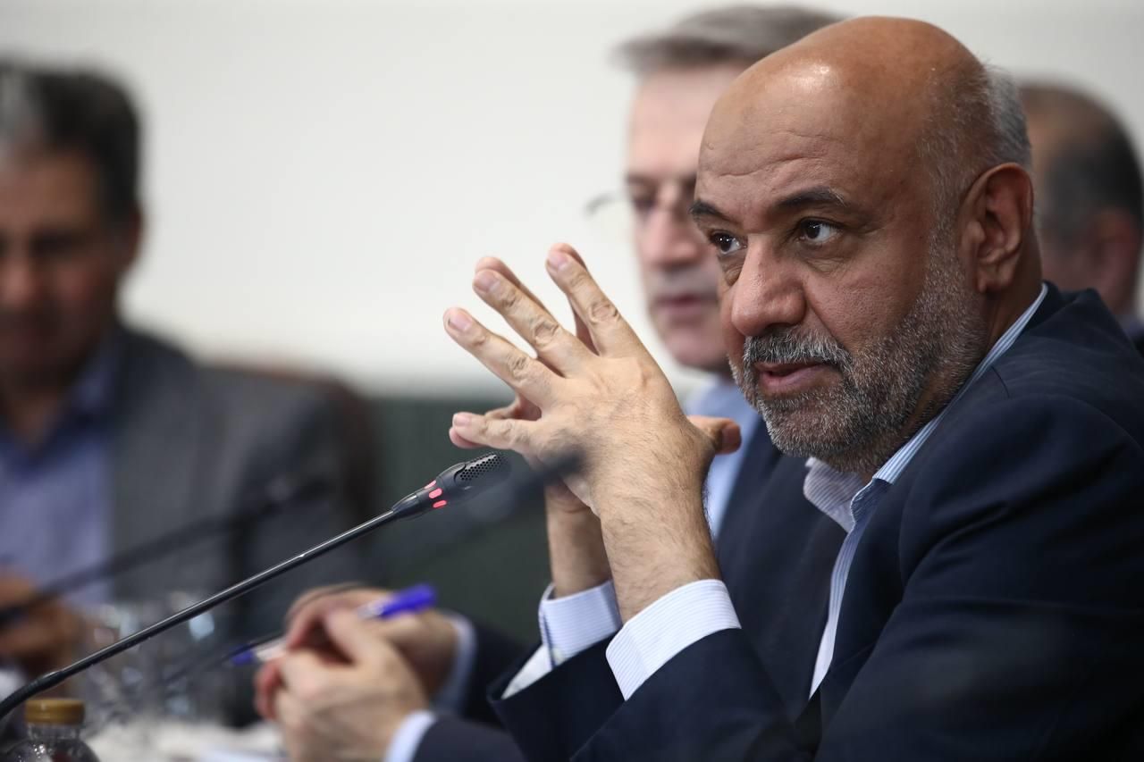 میدری: مراکز فنی و حرفهای پایگاه فروش میشوند؛ فرصت تازه برای مشاغل خرد میدری: مراکز فنی و حرفهای پایگاه فروش میشوند؛ فرصت تازه برای مشاغل خرد