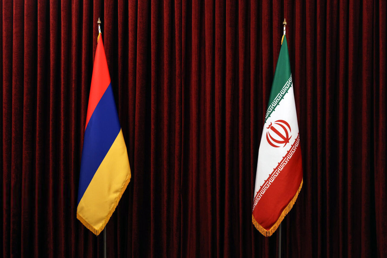 ایروان و تهران به توافق رسیدند؛ احیای خطوط راهآهن فرصتهای اقتصادی را تقویت میکند ایروان و تهران به توافق رسیدند؛ احیای خطوط راهآهن فرصتهای اقتصادی را تقویت میکند