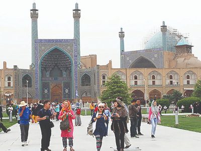 این‌بار هم در گرداب شعار گم خواهیم شد؟