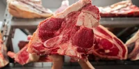 قیمت گوشت قرمز ۷ مهر ۱۴۰۴؛ |از قلوه گاه گوسفندی ۴۹۵ هزار تومان تا راسته بی‌استخوان  ۱,۱۰۰ هزار تومانی
