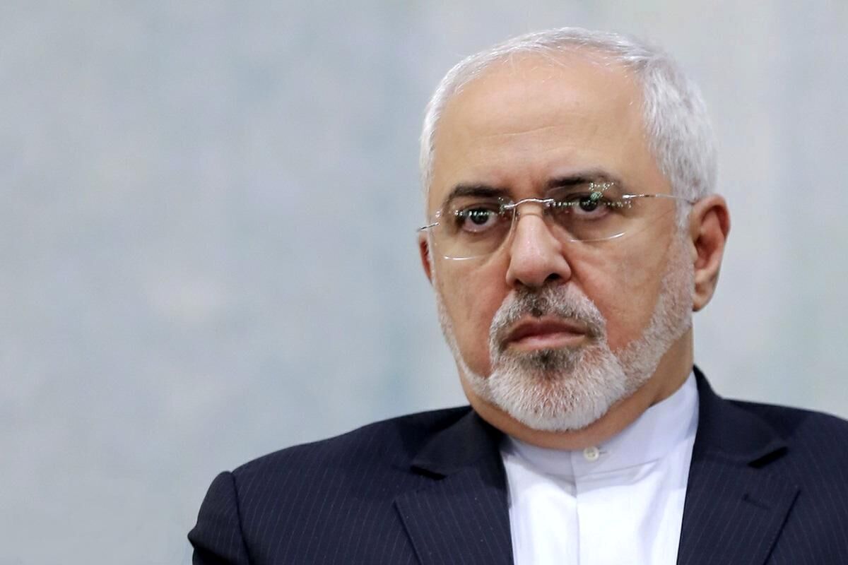 ظریف: بازگشت قطعنامه‌ها حماقت است ؛ چرا ایران بمب هسته‌ای نساخت؟