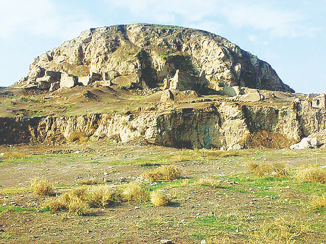 آغاز کار باستان‌شناسان در ۲تپه تاریخی