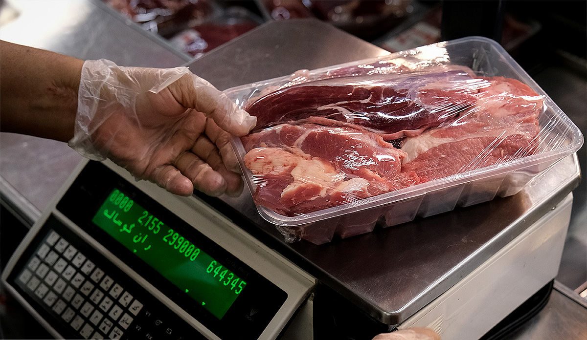 میادین تهران چه نوع گوشت منجمدی عرضه میکنند؛ تنظیم بازاری یا وارداتی؟ میادین تهران چه نوع گوشت منجمدی عرضه میکنند؛ تنظیم بازاری یا وارداتی؟