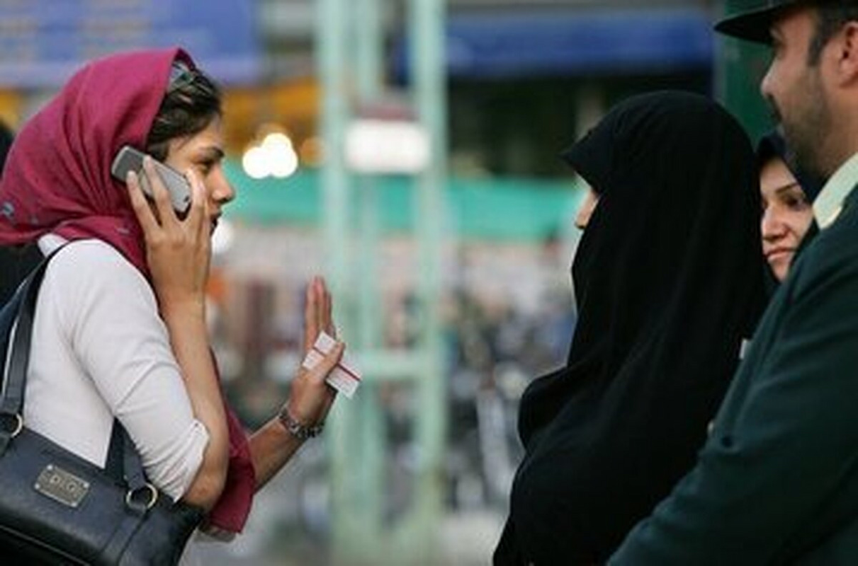 اتاق وضعیت حجاب؛ سیاست فرهنگی یا افزایش شکاف اجتماعی؟ اتاق وضعیت حجاب؛ سیاست فرهنگی یا افزایش شکاف اجتماعی؟
