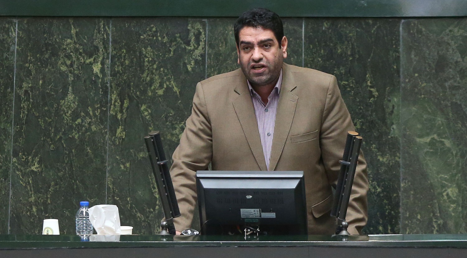 پشت پرده توقف وام ازدواج و فرزندآوری ؛ فرزین از بانک مرکزی می‌رود؟