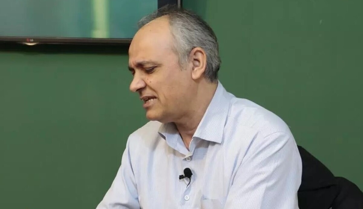 احمد زیدآبادی هشدار داد؛ تحولات منطقه فشار بر سیاستهای ایران را افزایش میدهد احمد زیدآبادی هشدار داد؛ تحولات منطقه فشار بر سیاستهای ایران را افزایش میدهد