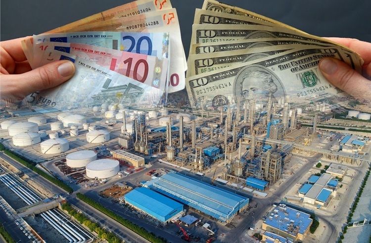 با چراغ سبز بانک مرکزی؛ ارز پتروشیمی‌ها با نرخ توافقی وارد بازار شد