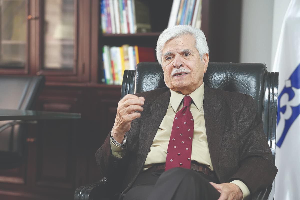 اقتصاد گروگان سیاست اقتصاد گروگان سیاست