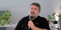 الیاس حضرتی از آغاز برنامه رفع فیلترینگ تا مشارکت فعال جوانان میگوید الیاس حضرتی از آغاز برنامه رفع فیلترینگ تا مشارکت فعال جوانان میگوید