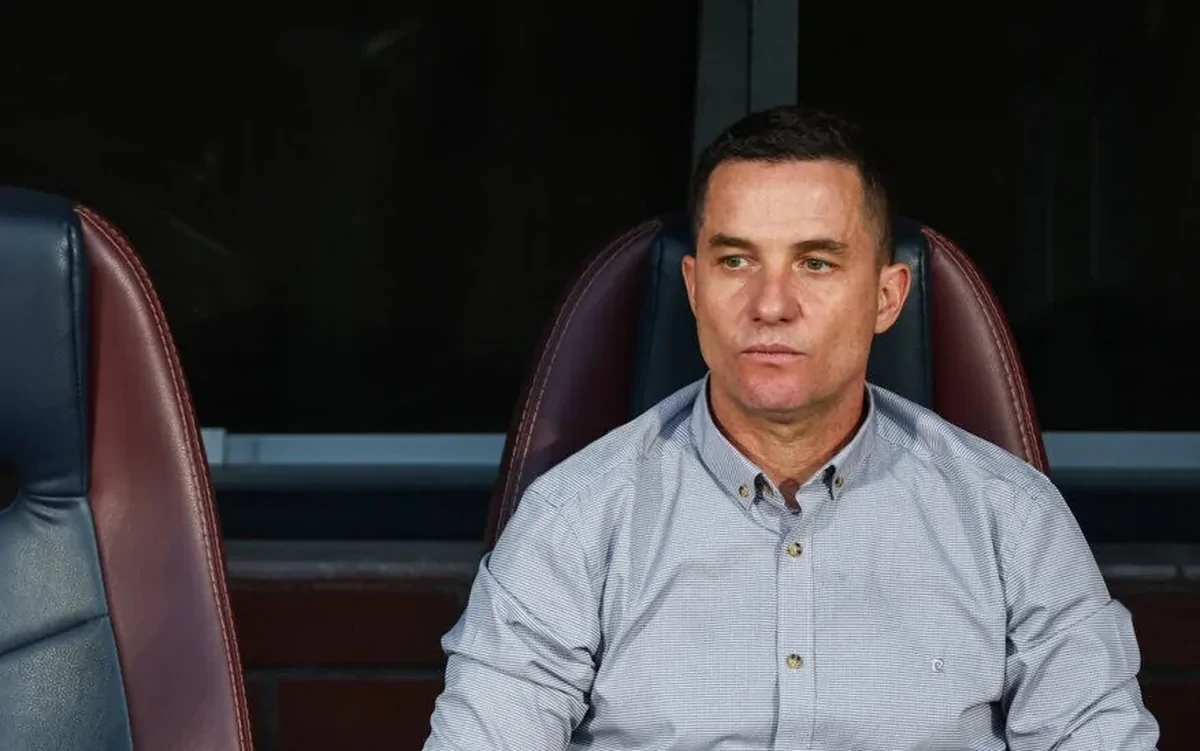 از سئول تا تهران؛ اوسمار ویرا بار دیگر سرمربی پرسپولیس میشود از سئول تا تهران؛ اوسمار ویرا بار دیگر سرمربی پرسپولیس میشود