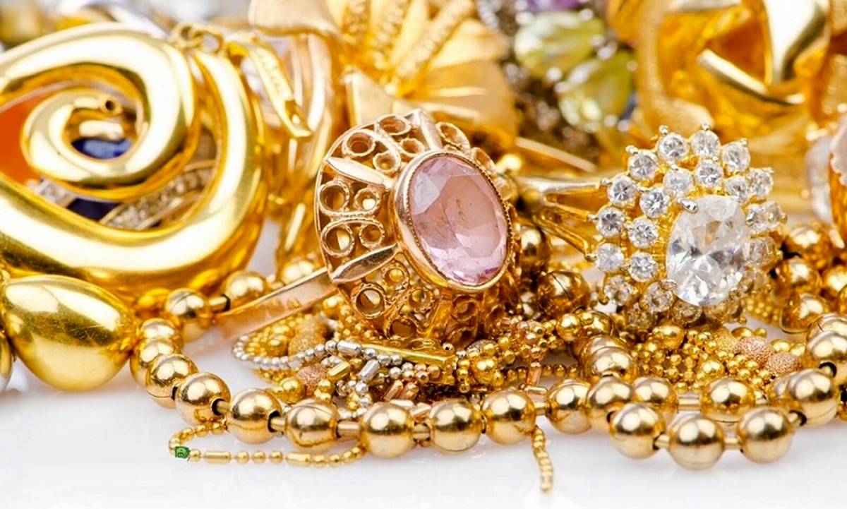 ثبات نسبی دلار و عقبنشینی اونس جهانی؛ وضعیت بازار طلا و سکه چگونه شد؟ ثبات نسبی دلار و عقبنشینی اونس جهانی؛ وضعیت بازار طلا و سکه چگونه شد؟