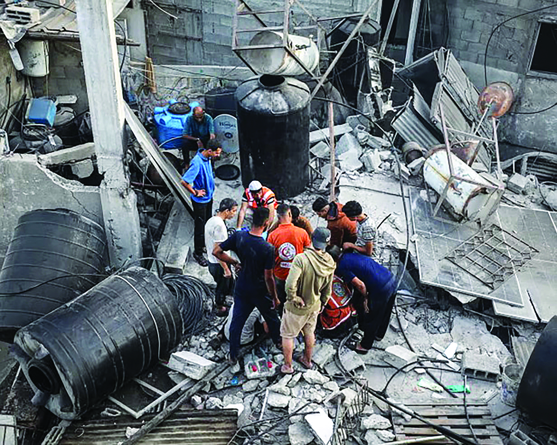 بازی با جنگ و آتش‌بس