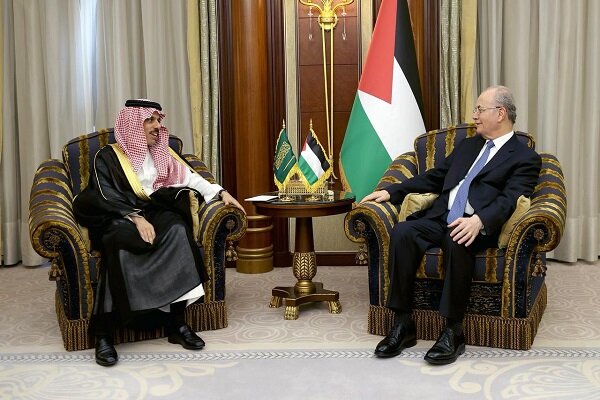 وزیر خارجه عربستان: موضع ریاض در حمایت از حقوق ملت فلسطین ثابت است وزیر خارجه عربستان: موضع ریاض در حمایت از حقوق ملت فلسطین ثابت است