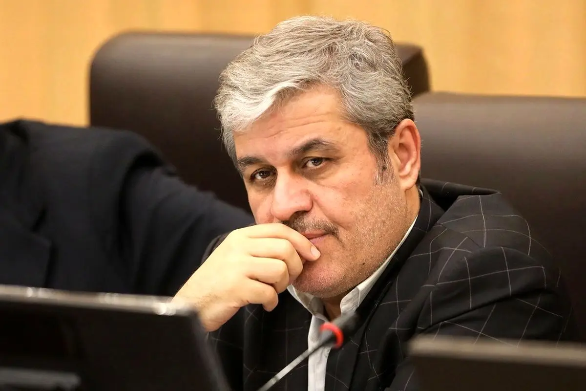 تاجگردون: مجلس لایحه بودجه ۱۴۰۴ را بدون تغییر تصویب کرد؛ چرا کسری بودجه به وجود آمده است؟