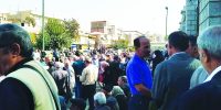 تجمع بازنشستگان فولاد مقابل ساختمان مجلس
